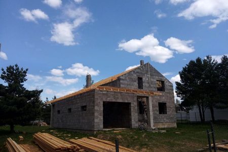 монтаж кровли из металлочерепицы